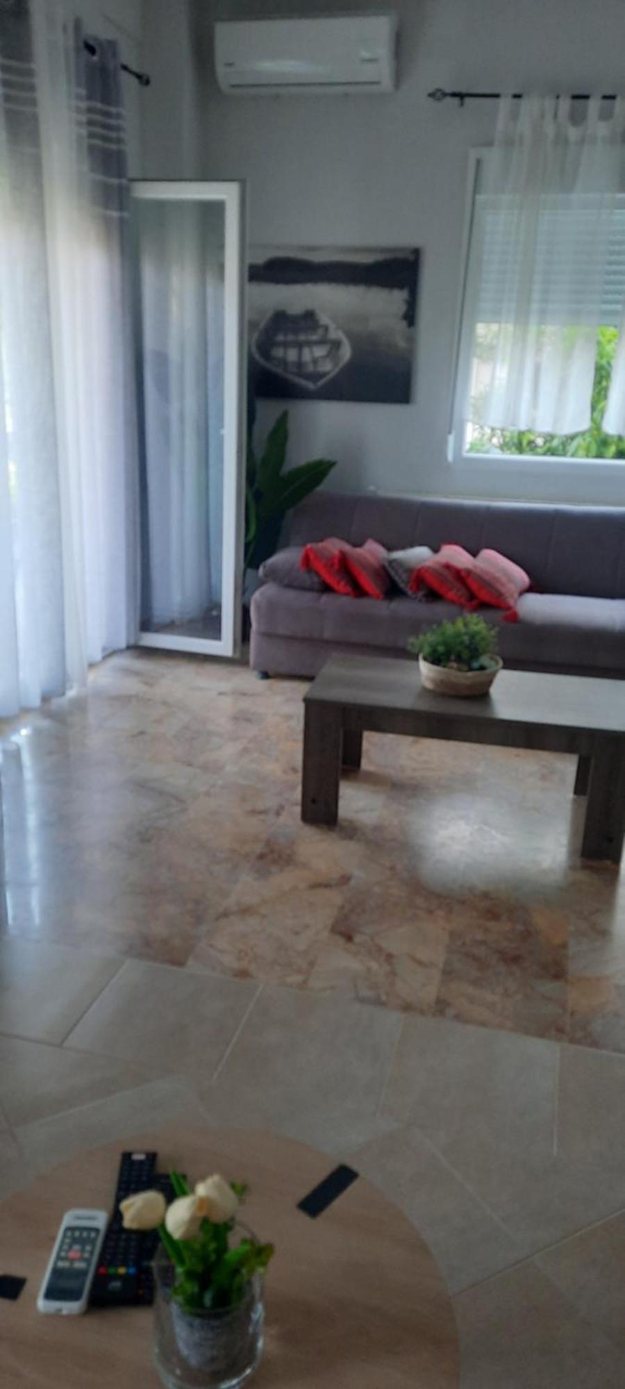 Seaside Family Apartment In Paralia Dionisiou Екстериор снимка